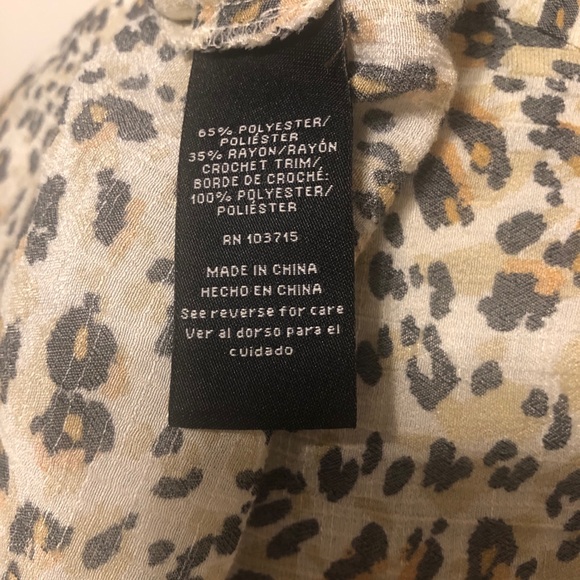 Zac & Rachel Woman…Size 1X animal print top - Picture 7 of 8